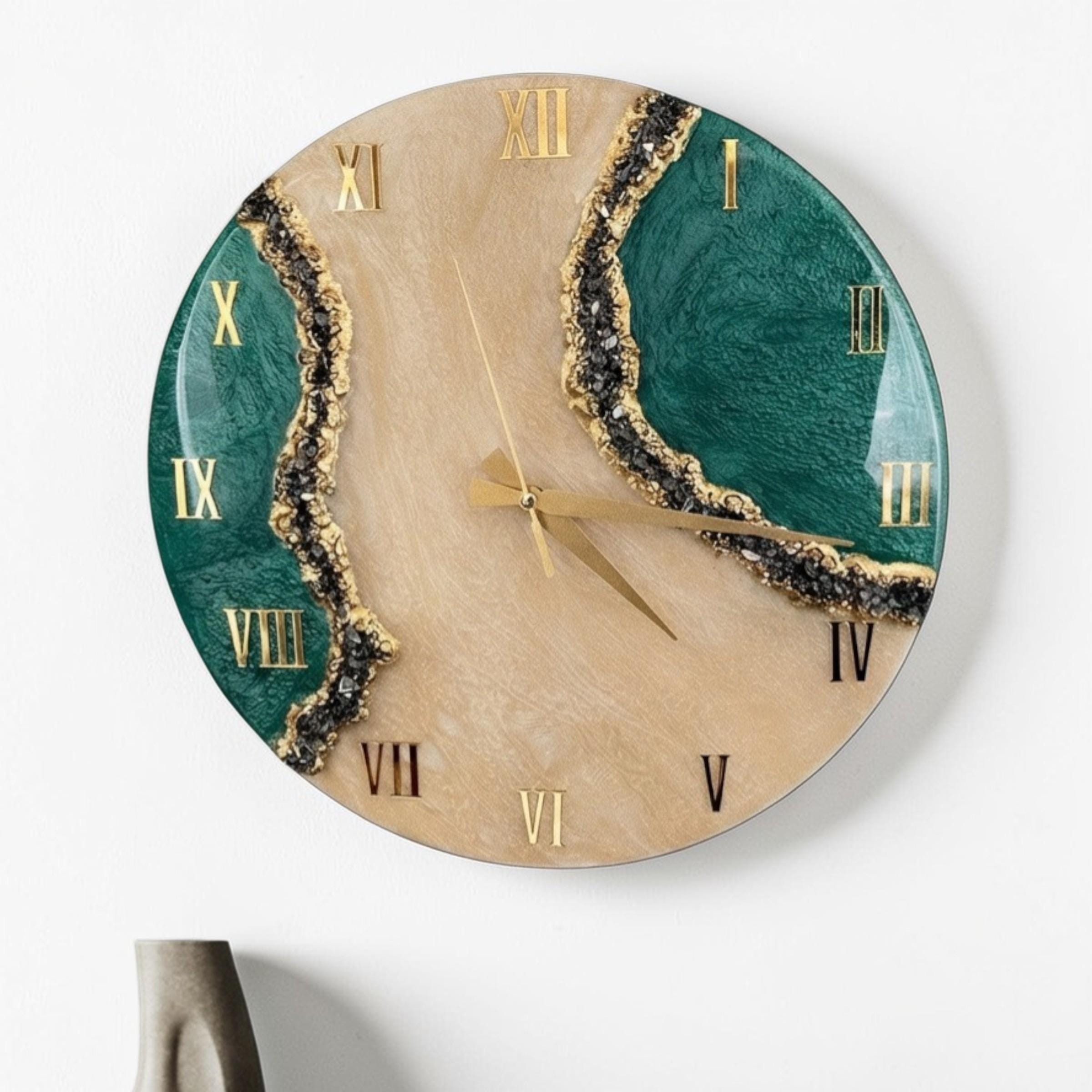 Luxury Geode Wall Clock with Real Obsidian Crystals – Handmade Resin Clock with Personalization Option in Gold – 40 50 60 cm Statement Decor