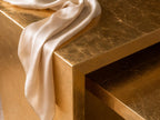 Set di 2 tavolini a incastro Gold Leaf, tavolini con finitura lucida epossidica, tavolini d'appoggio di lusso fatti a mano, mobili moderni Art Déco